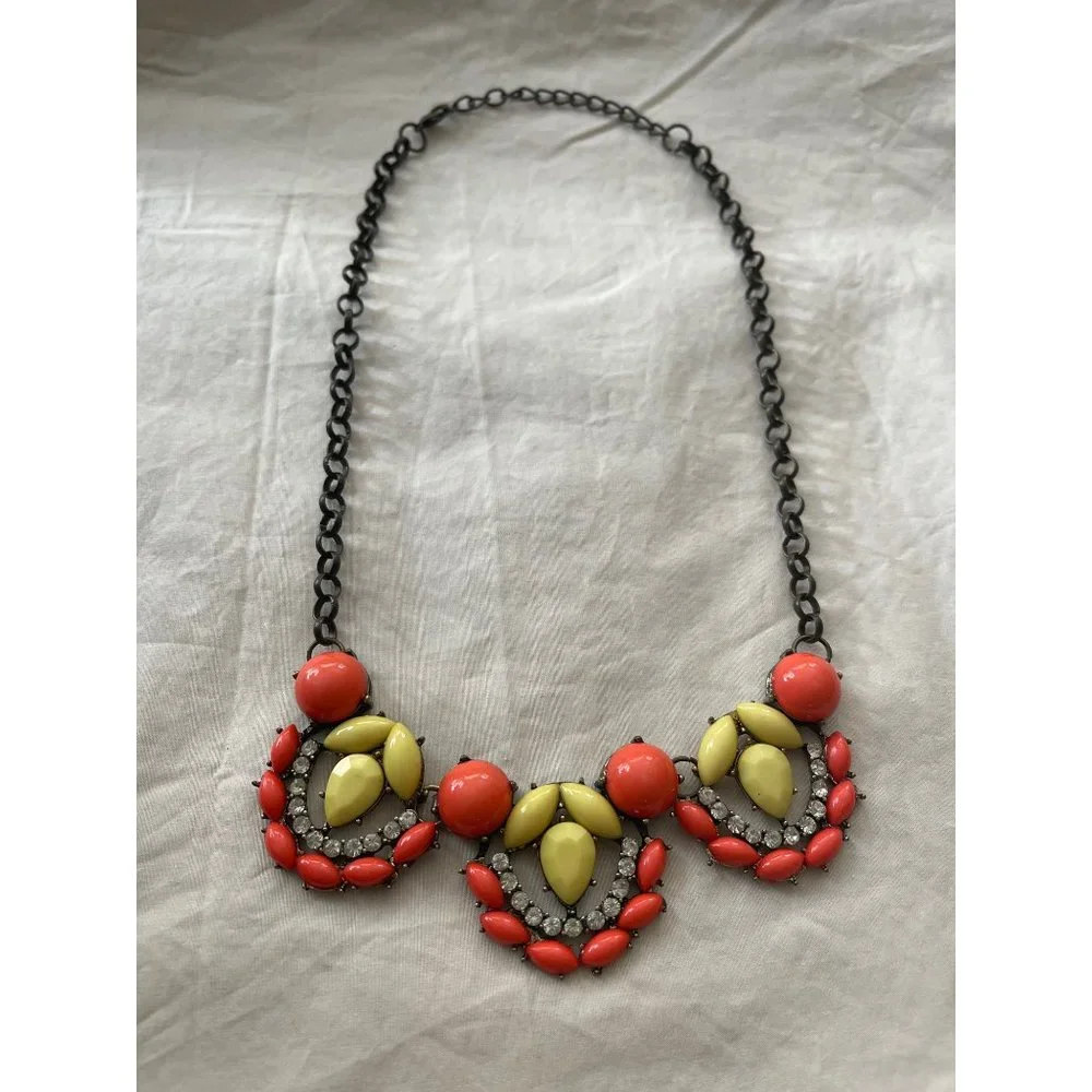 Vintage Coral / Pale Yellow Faux Gem and Rhinestone Bling Statement Necklace - Picture 5 of 12